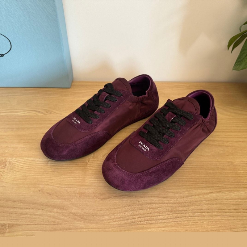 Pra*a casual shoes